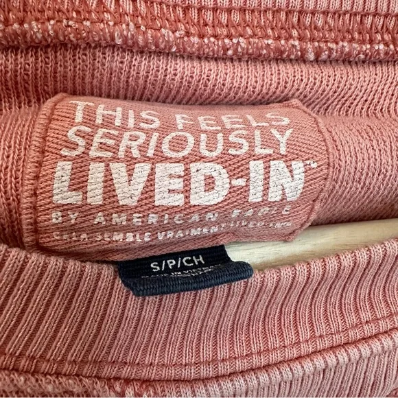 American Eagle Outfitters New York Coral Crewneck Sweatshirt S/M - Picture 5 of 6